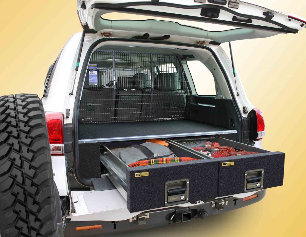 200 Landcruiser with EcoLite twin drawers and half cargo barrier.